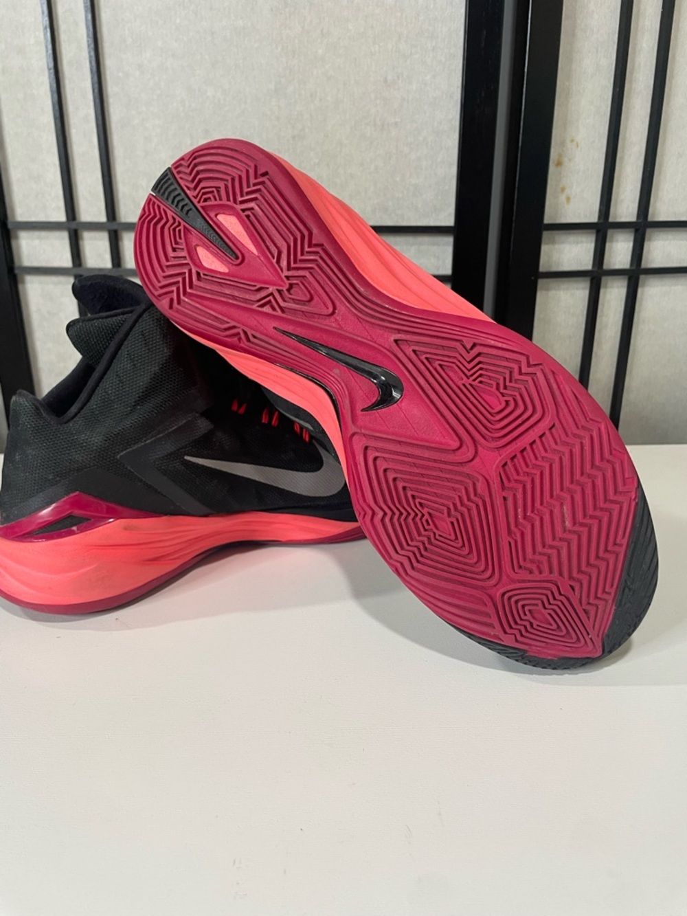2014 Nike Hyperdunk Black Pink Coral Basketball 654252-001  Size 9.5 - Picture 4 of 8